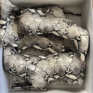 Steve Madden Thigh High Snake Print Boots Size 6.5